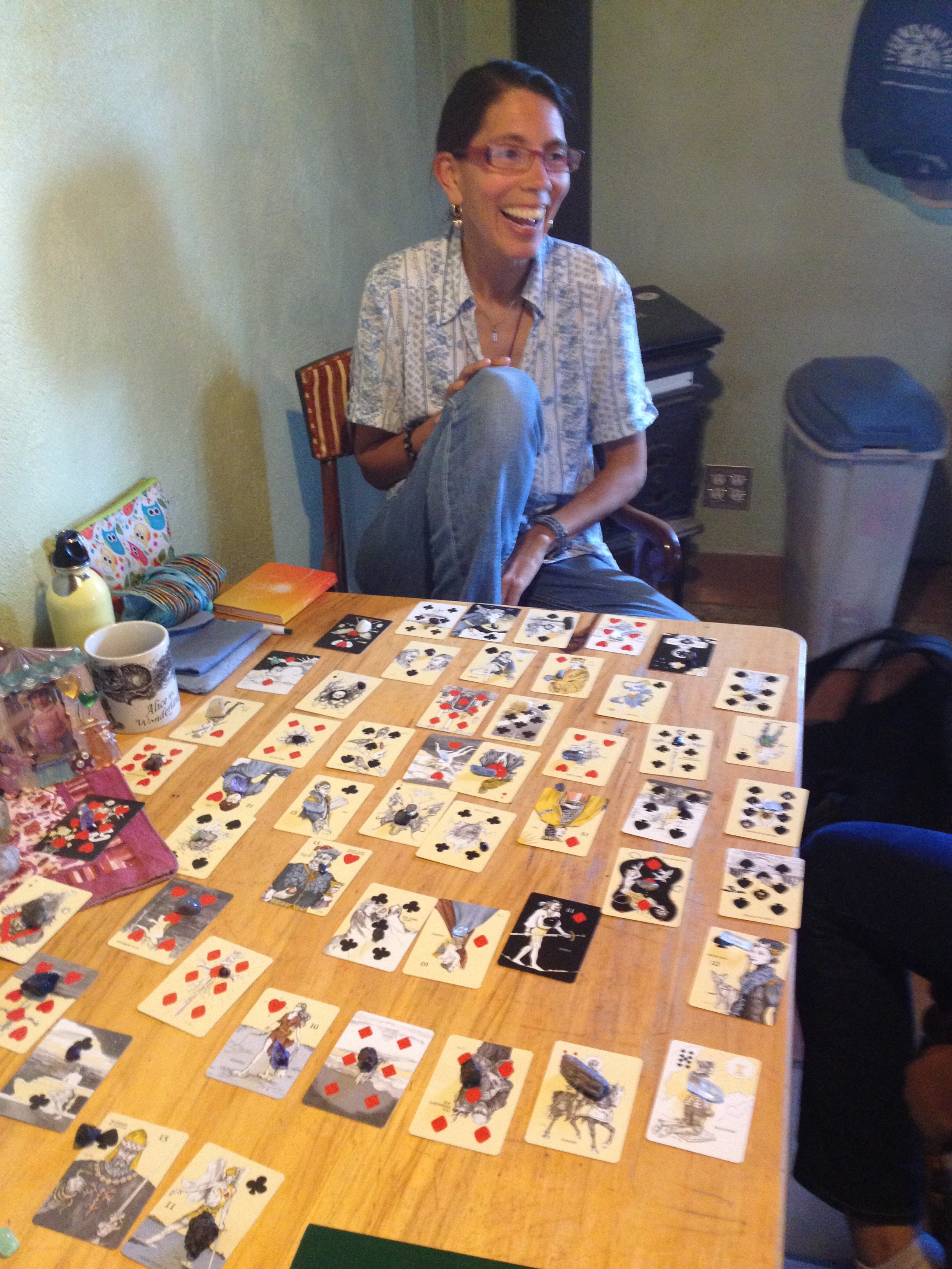 Lisa with cards3
